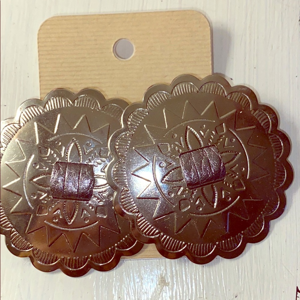 Large Concho studs